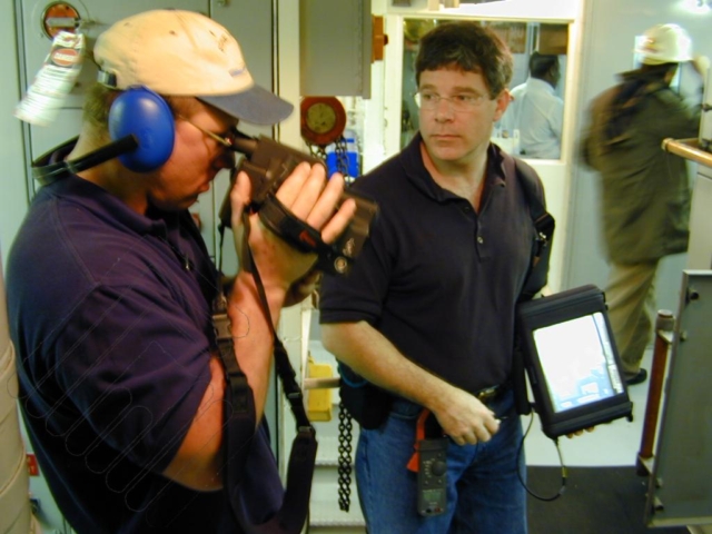 Fred Colbert 1995 AGEMA 740 infrared camera using Thermal Trend on a NOAA Research Ship